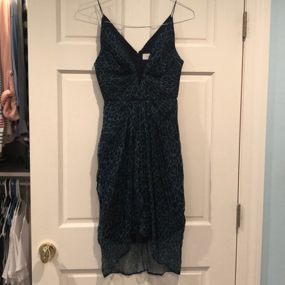 Esplanade Plunge Tuck Dress - Picture 3 of 4